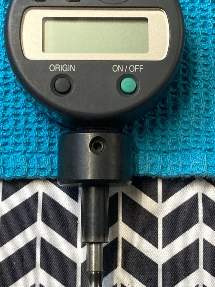 MITUTOYO 543-683B, Model ID-S1012EB Digital indicator Absolute With Case