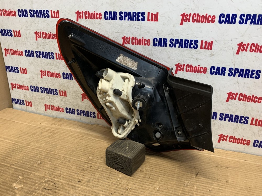 VAUXHALL ASTRA HATCHBACK 5DR MK6 2011 DRIVER SIDE OUTER REAR TAIL LIGHT LAMP