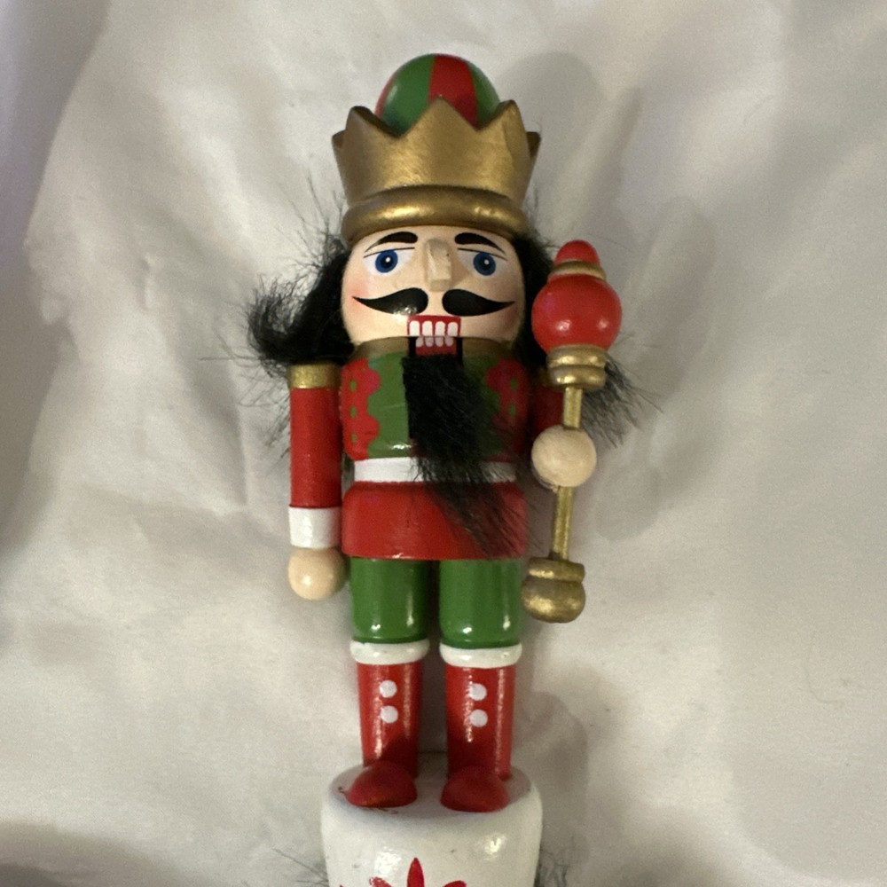 Three Soldiers Nutcrackers Stacked.