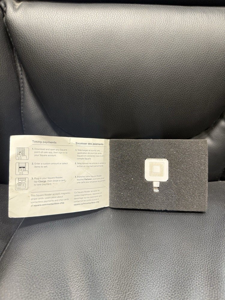 Square Reader Lightning Credit Card Swipe Reader For iPhone Untested