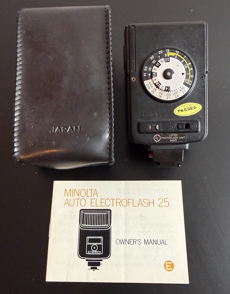 Minolta Auto 25 Flash Electroflash Shoe Mount w/Case
