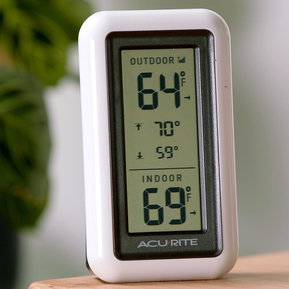 Digital Weather Thermometer with Trend Arrows