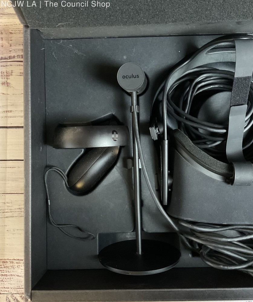 Meta Oculus Rift Cv1 Virtual Reality Headset System- Black in Box
