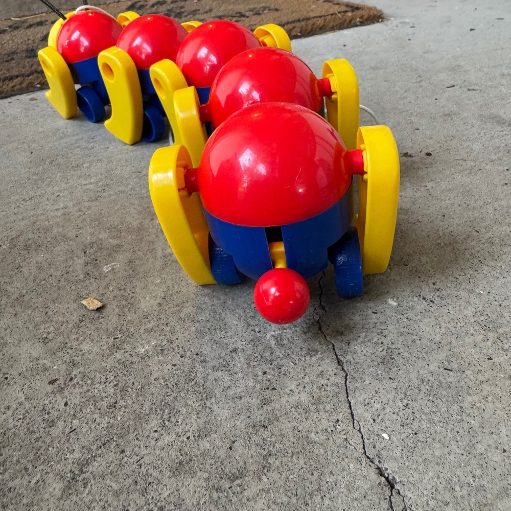 Vtg Kiddicraft Clatterpillar Pull-along Wiggle Worm Pull Toy Segmented Toddler