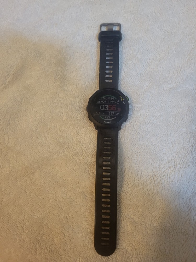 Garmin Forerunner 55 – Mint w/ Box & Charging Cable (Ready to Go!)