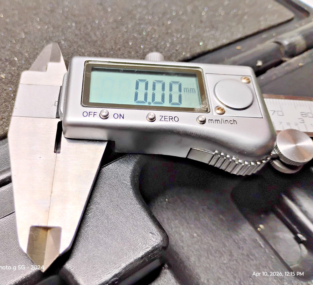 MAC ELECTRICAL DIGITAL CALIPER 0-6, #DC61232, MAC TOOLS , WITH HARD CASE, (B2