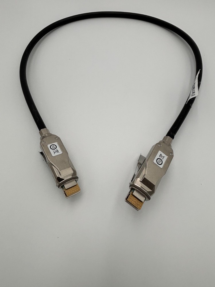 CISCO TYPE 3 1M STACKING CABLE FOR C9300L V01 REVB1 (STACK-T3-1M)