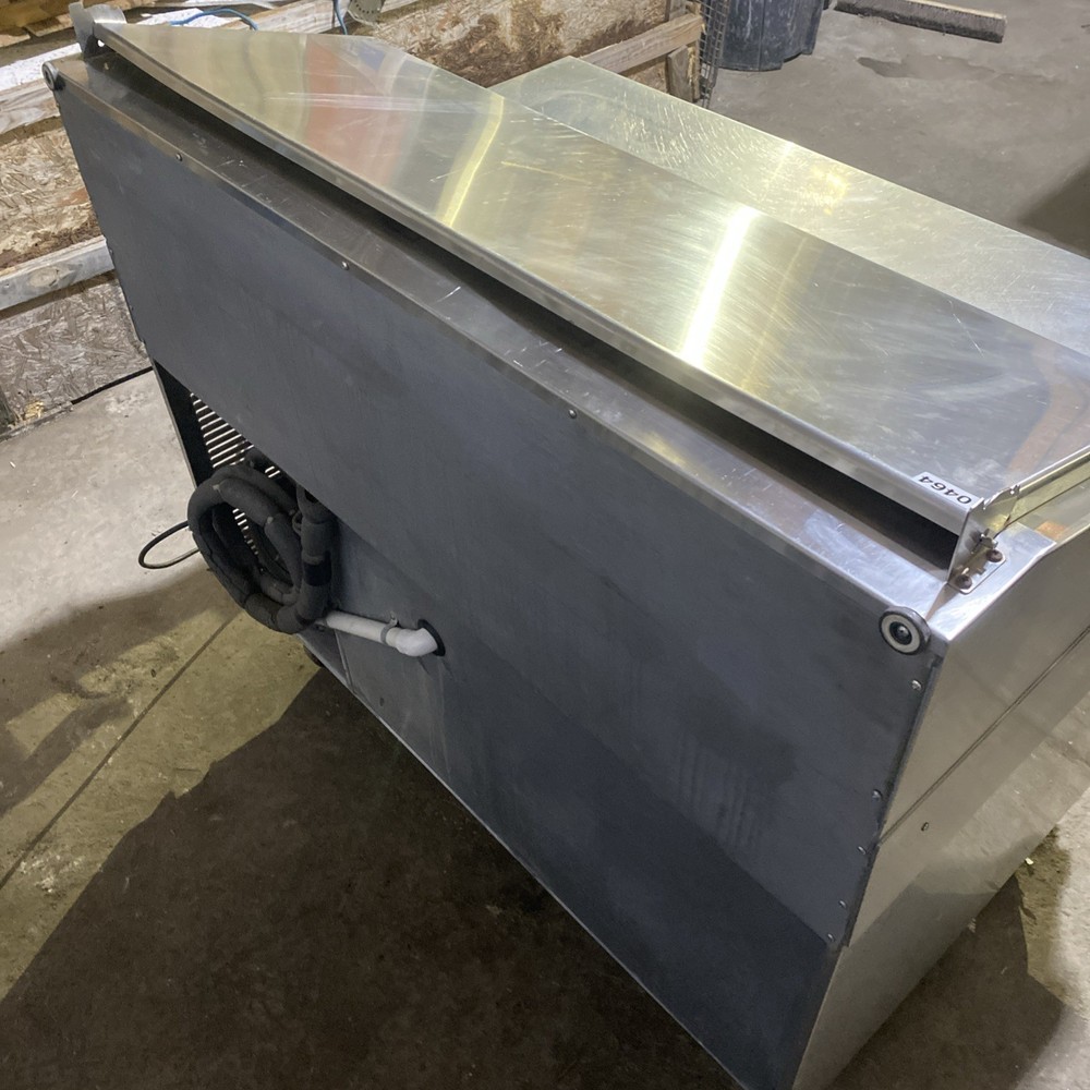 Pre-Owned Traulsen Sandwich/Salad Prep Table Model VPS48S TESTED
