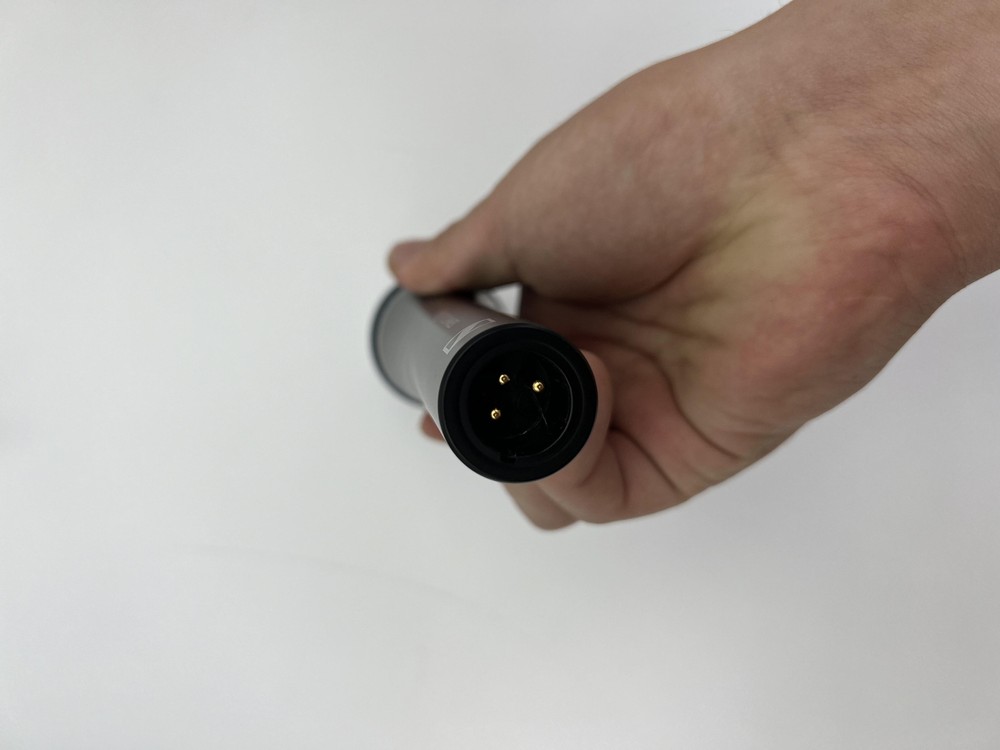 Professional E935 Handheld Microphone Cardioid Dynamic Vocal Performance NWB