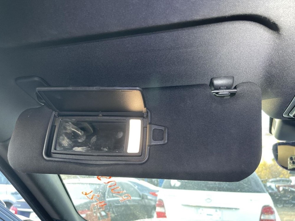 Sun Visor Left Driver Illuminated Fits 18-21 VELAR 993524