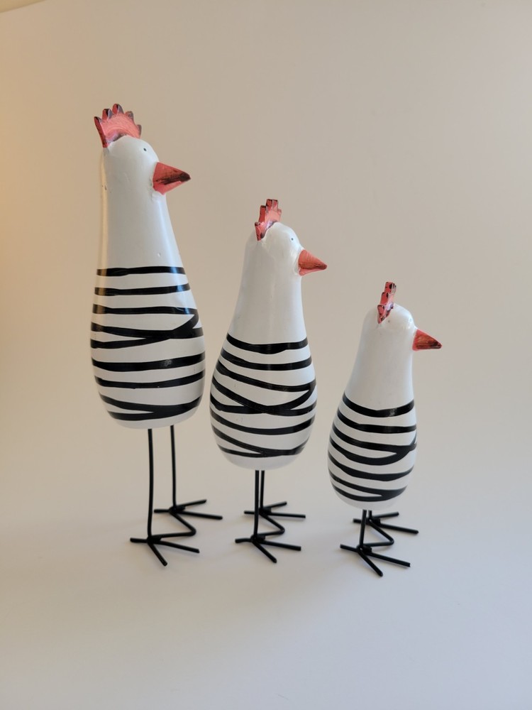 Set Of 3 Funky Chicken Figures