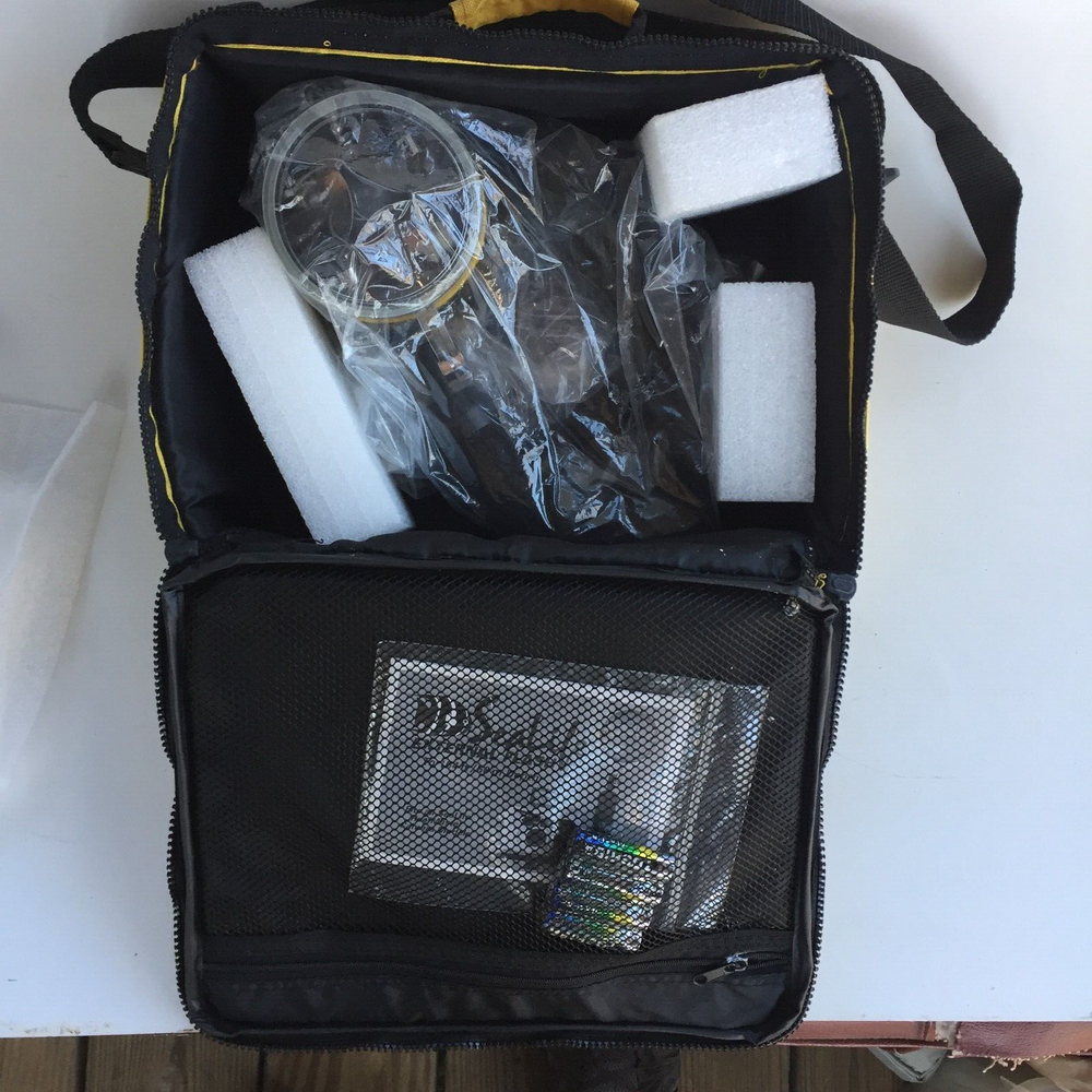 SeaLife ReefMaster Underwater External Flash & Soft Carry Bag Untested