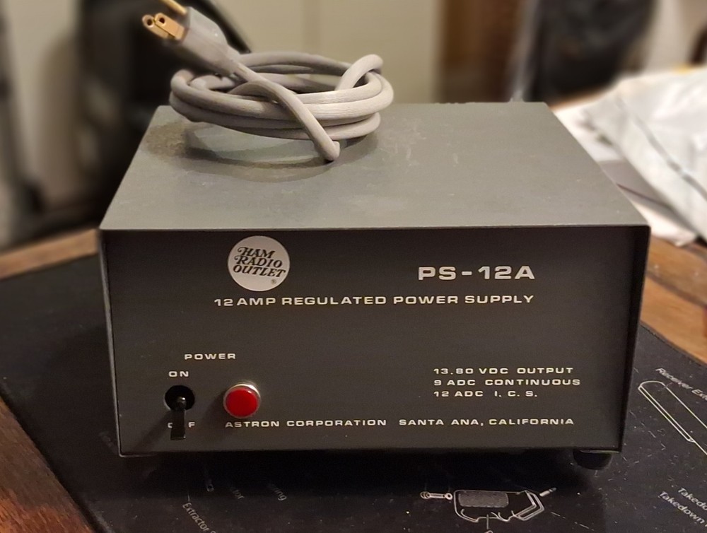 Astron PS-12A Power Supply