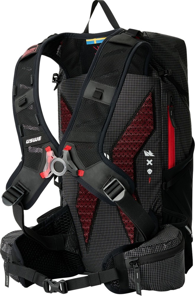 USWE 30L Daypack Rolltop Backpack Black