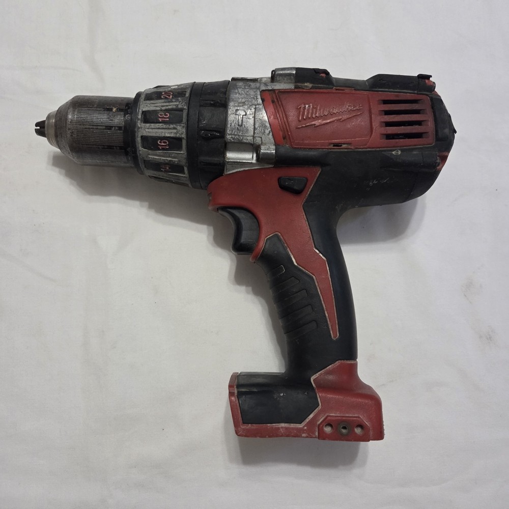 Milwaukee 2611-20  M18 18V Drill Driver Hammer Drill Bare Tool - Tested