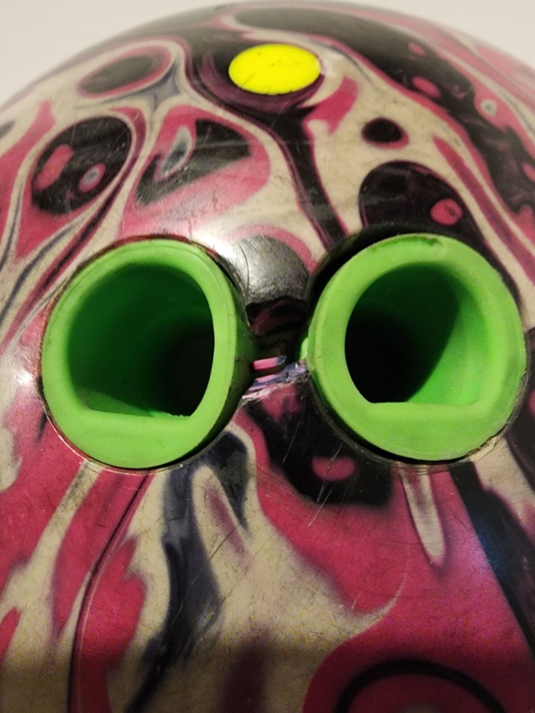 15 Lb Bowling Ball DV8 Decree Solid Turbo Switch Grip ***cracked bridge***