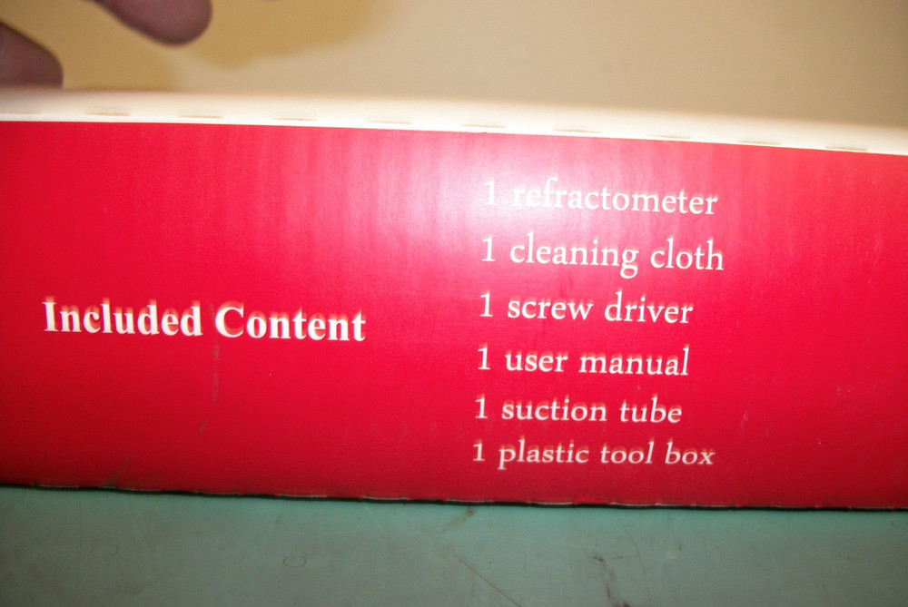 AICHOSE Optical Refractometer w/ATC Function & Case - NEW