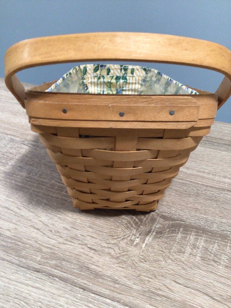 Longaberger Two Handled Fruit Vegetable Bread Basket 1996