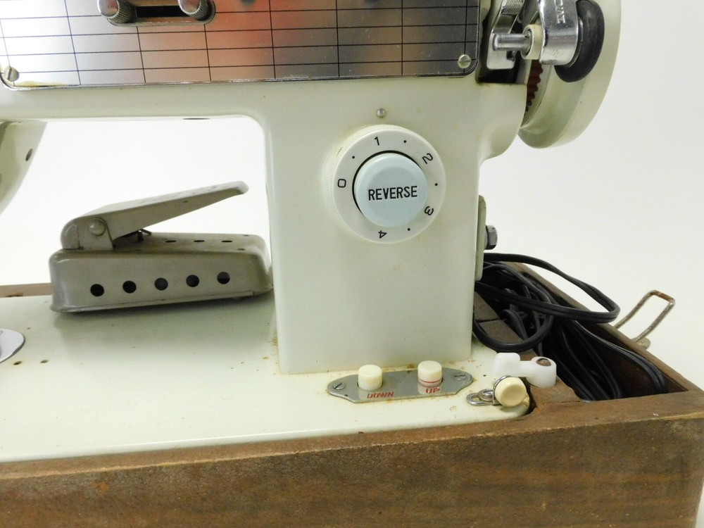 Vintage White Zig-Zag Sewing Machine White and Light Blue with Thread