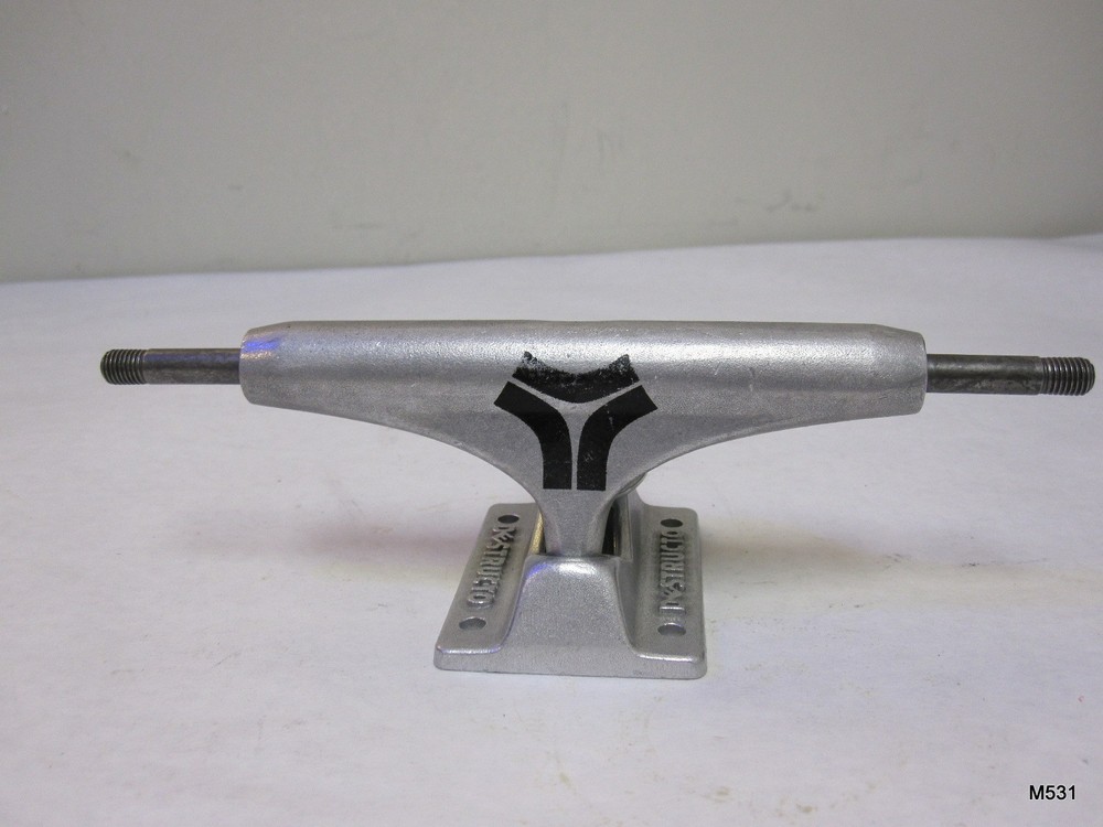 Destructo Mid D2 Lite 5.5 Raw Truck