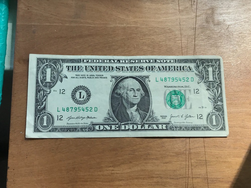 2021 -$1 One Dollar Bill MISALIGNED ERROR/MISCUT