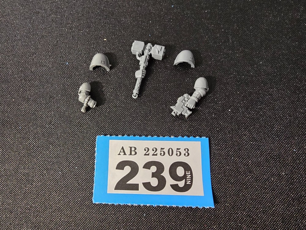 Games Workshop Warhammer 40k Bits Space Marines Sergeant Upgrade Parts