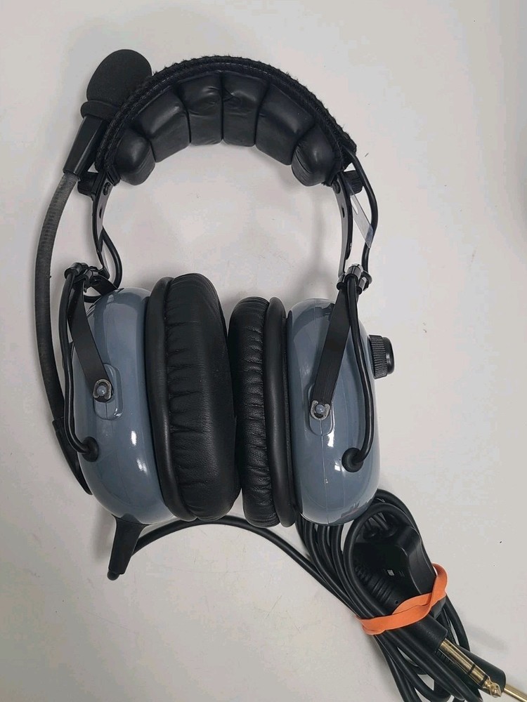 Cadence Aviation Wired Headset W/ Zip Case