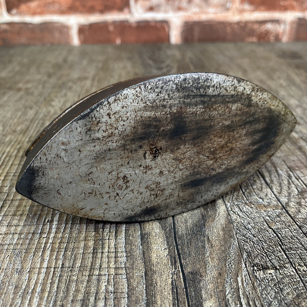 Vintage Cast Iron Sad Iron Mrs. Potts