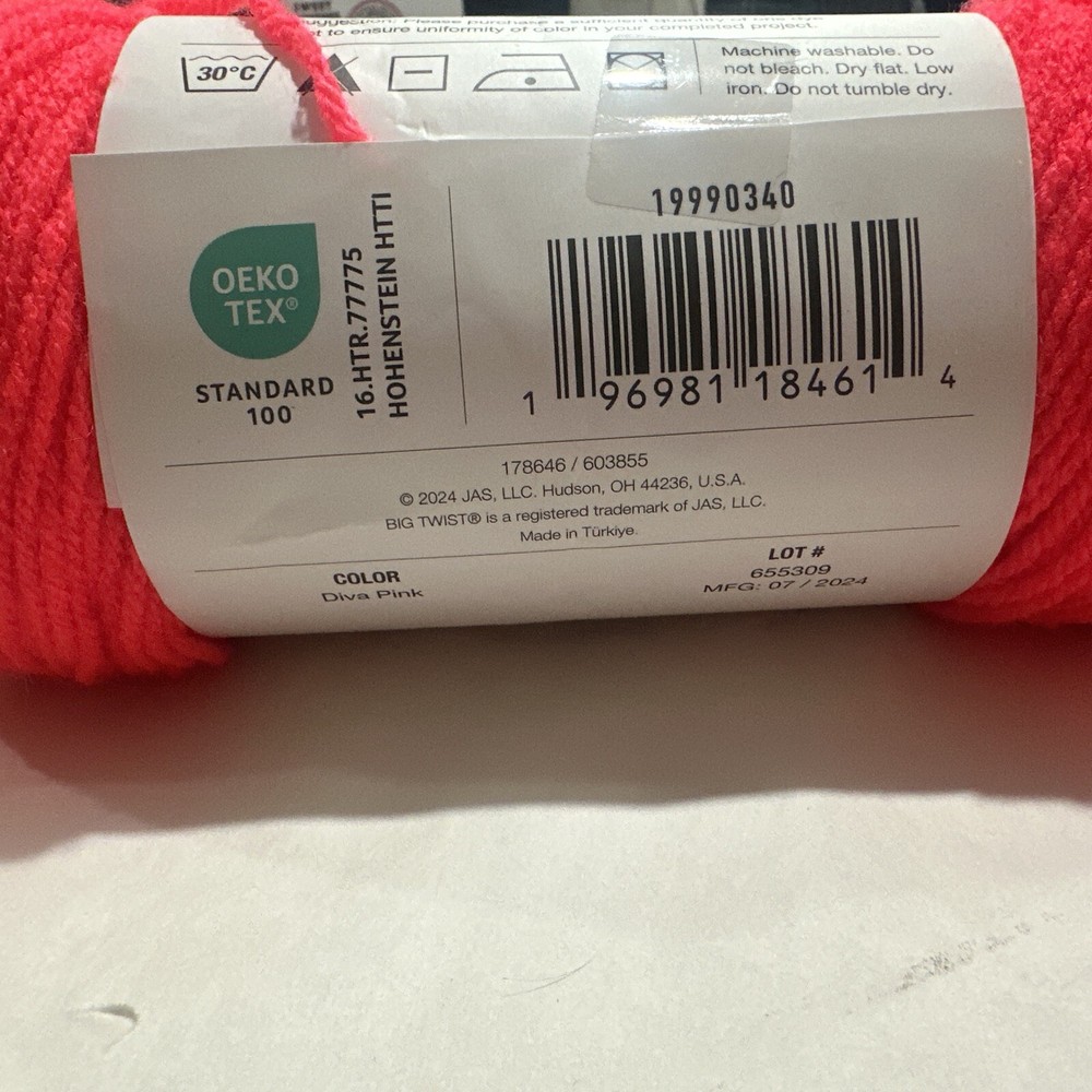 BIG TWIST VALUE.. DIVA PINK. 370 Yd. 6oz