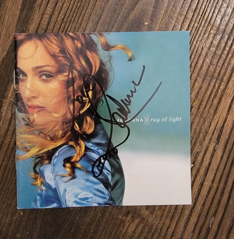 Madonna Signed CD Booklet With CD