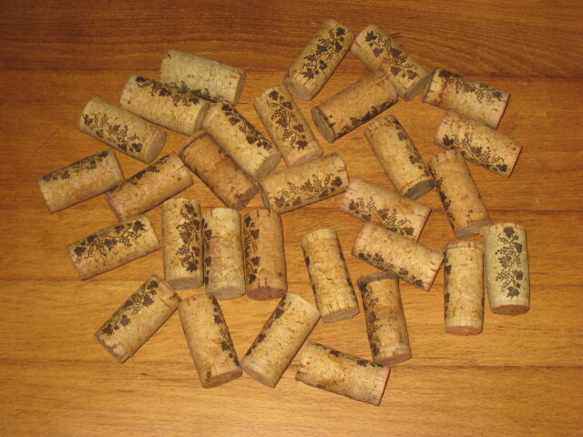 BAG OF 30 CORKS