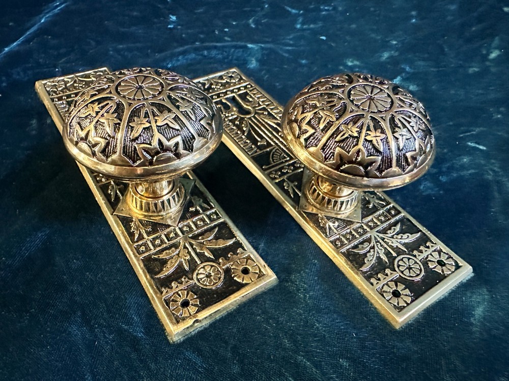 Antique Victorian Sargent Brass Arcadia Passage Set, 2 Door Knobs & 2 Backplates