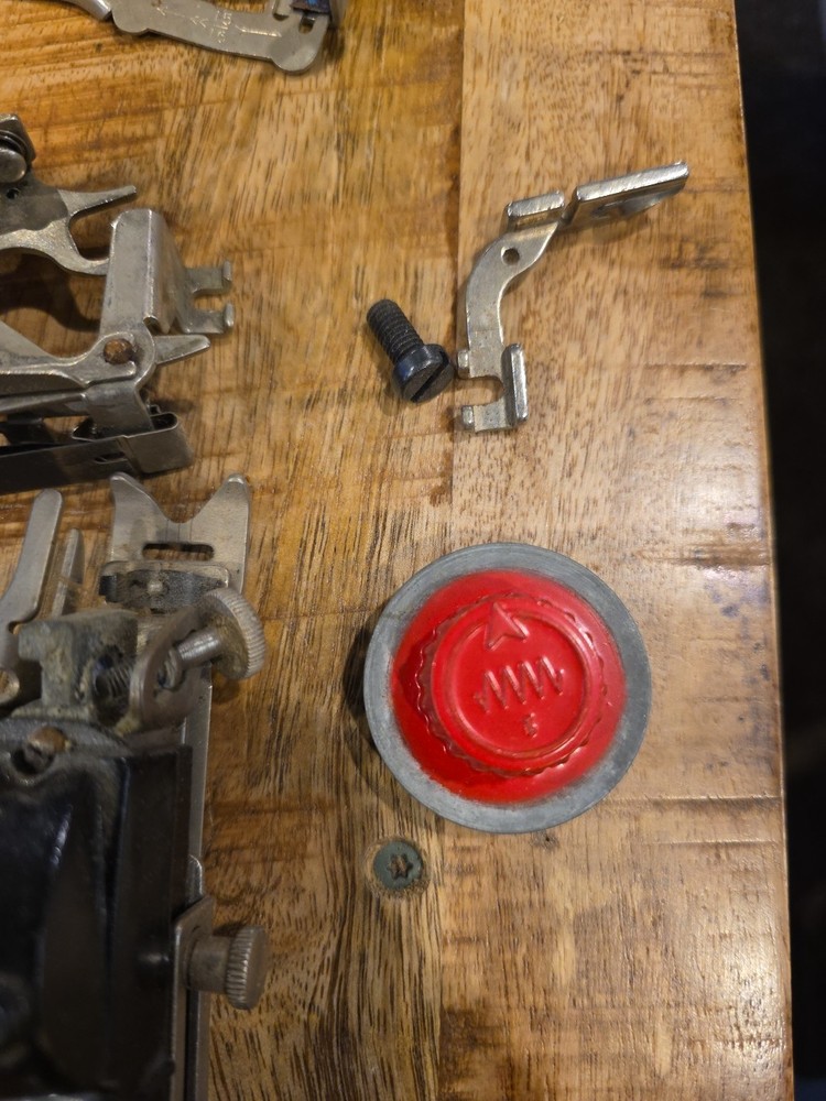 Singer Automatic Zigzagger Sewing Machine Attachment