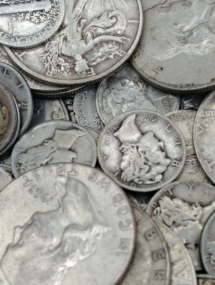 FIVE DOLLARS FACE VALUE 90% JUNK SILVER 25447