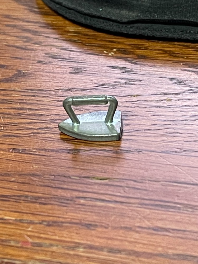 1985 German Monopoly - Replacement Metal Token IRON