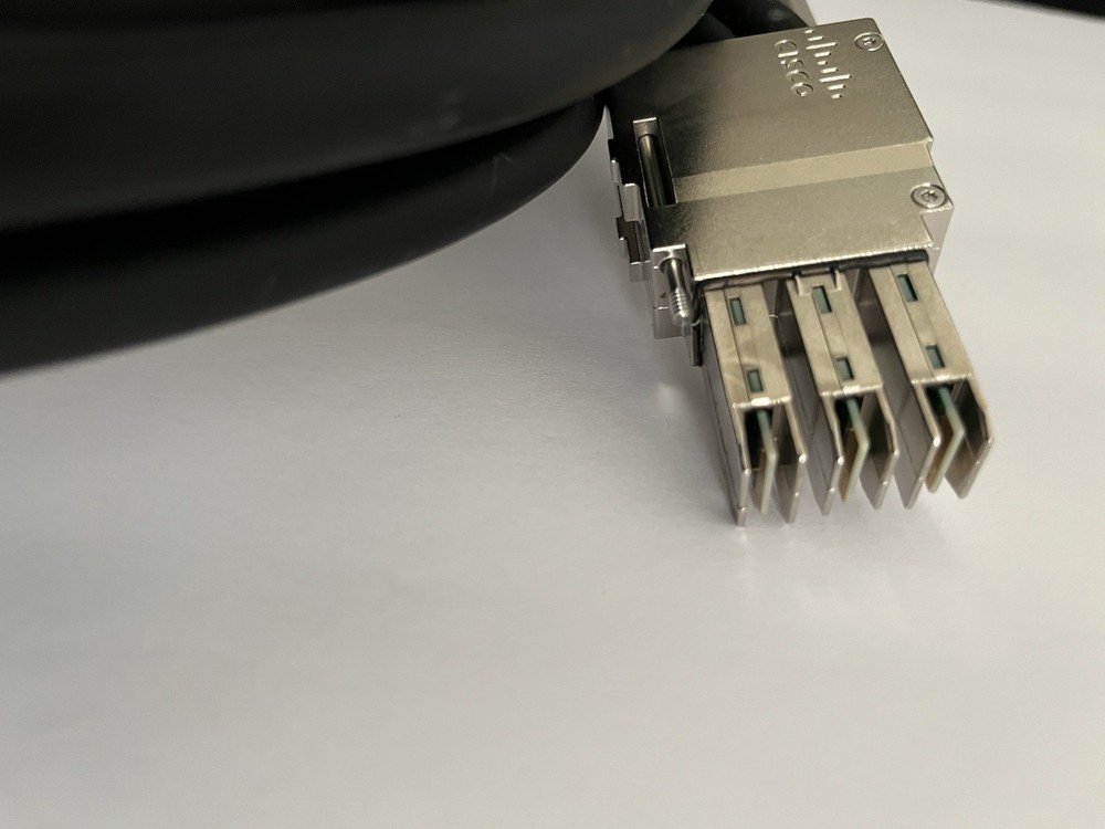 Cisco STACK-T1-3M V01 Stack Wise Stacking Cable 800-40405-01 UNTESTED