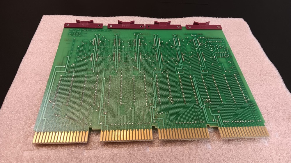 DEC digital M7280 MULTIPLE UART CARD DH11 (B21)