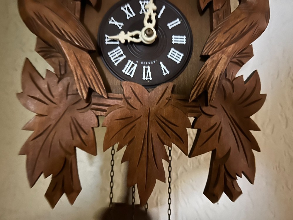German black forest cuckoo clock 3 bird carving working