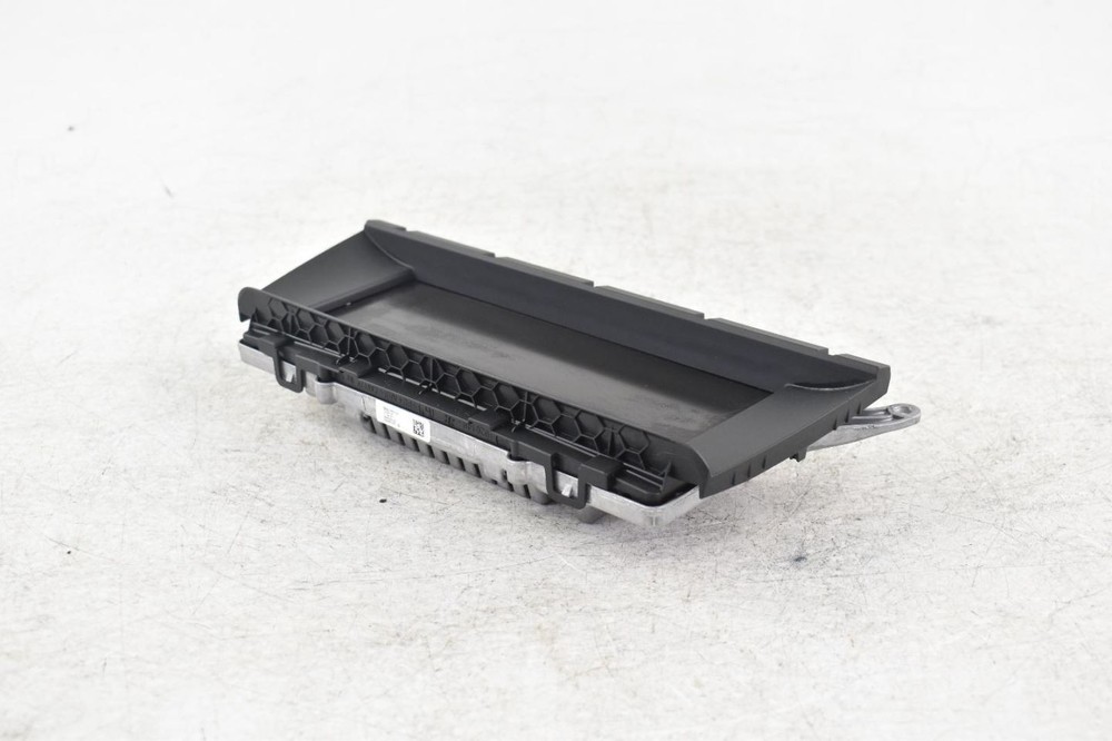 2014 BMW X3 8.8 Display Screen - Used, No Anti-Theft Code, Needs Reprogramming