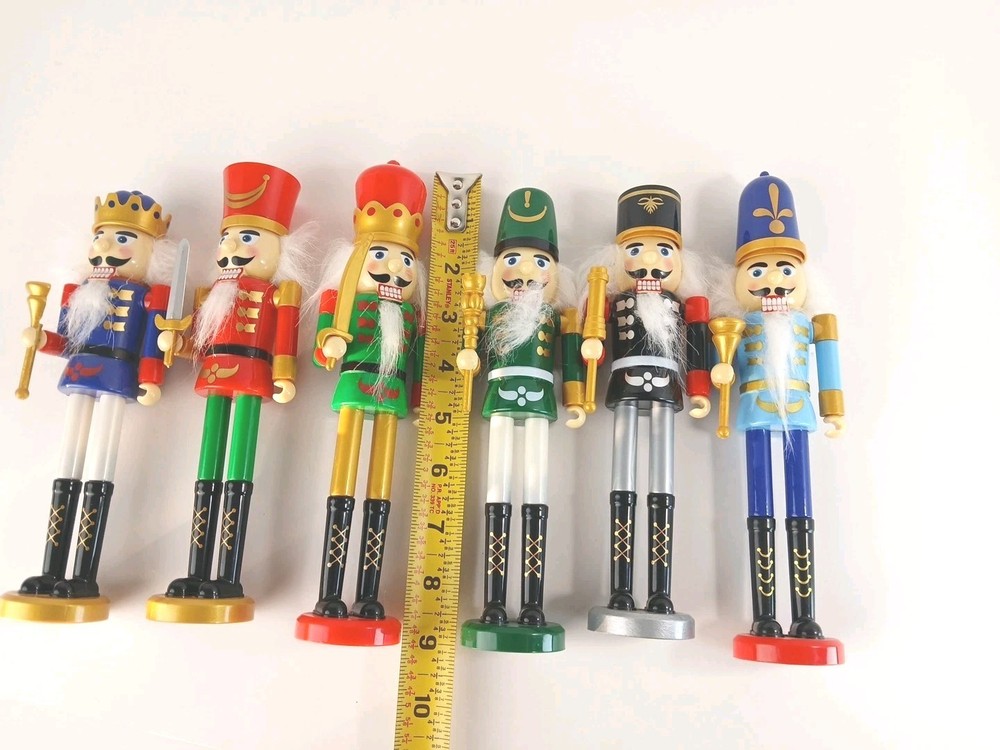 Nutcracker Casse- Noissette Soldiers Multi-color Decorations Plastic Christmas