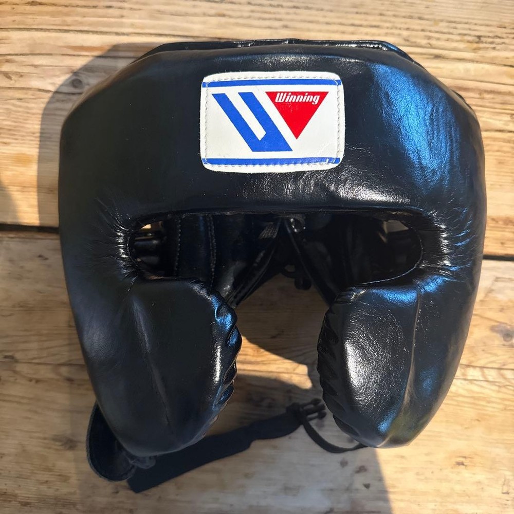 Winning Medium Headgear Lace-Up Black Used