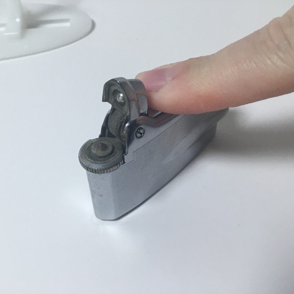 vintage ronson varaflame premier Lighter Untested.