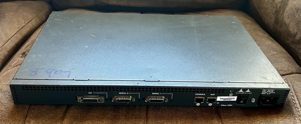 Cisco Systems 2500 SERIES 2501 Legacy Router l👀k