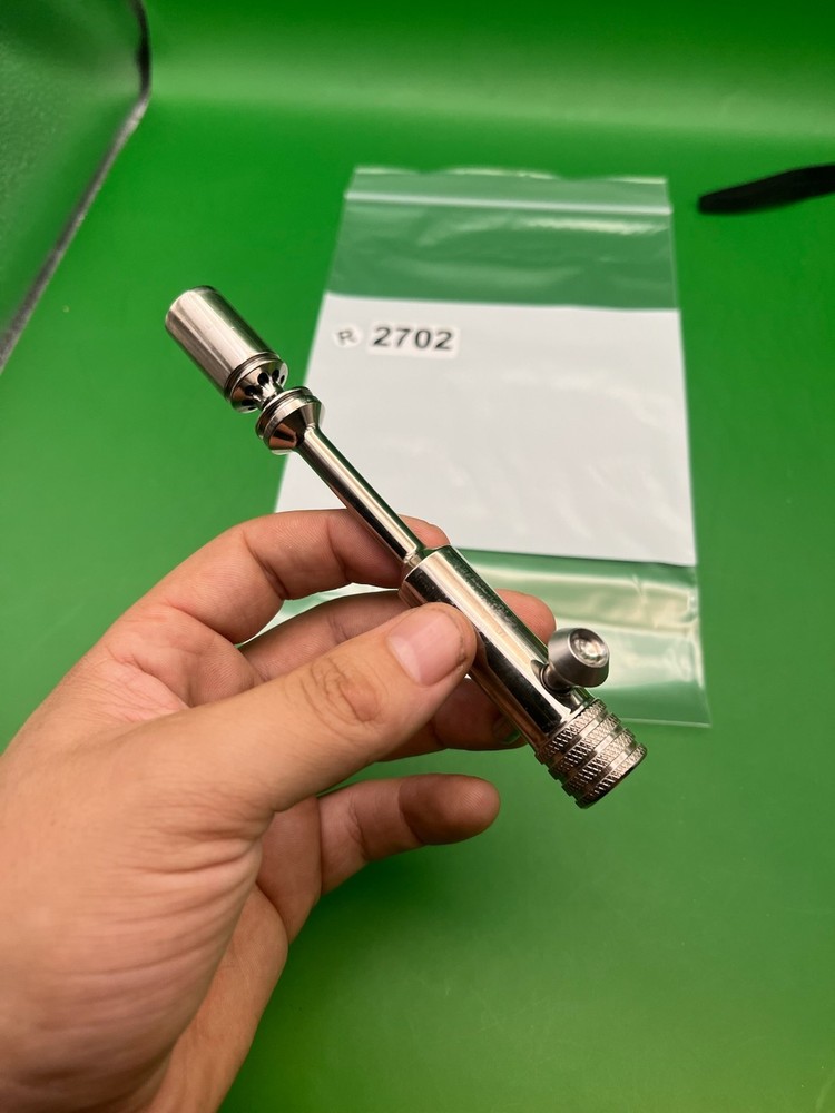 Autococker Bolt
