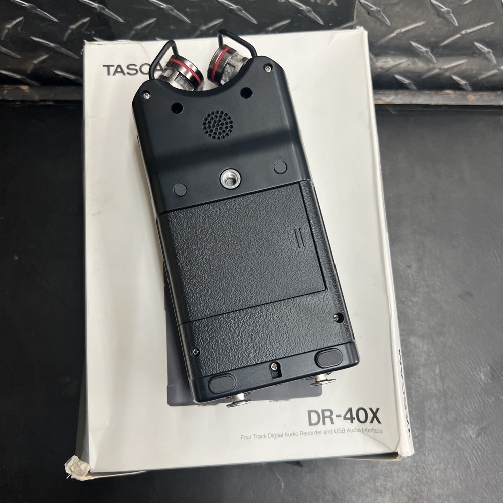 Tascam DR-40X Linear PCM Portable Digital Recorder
