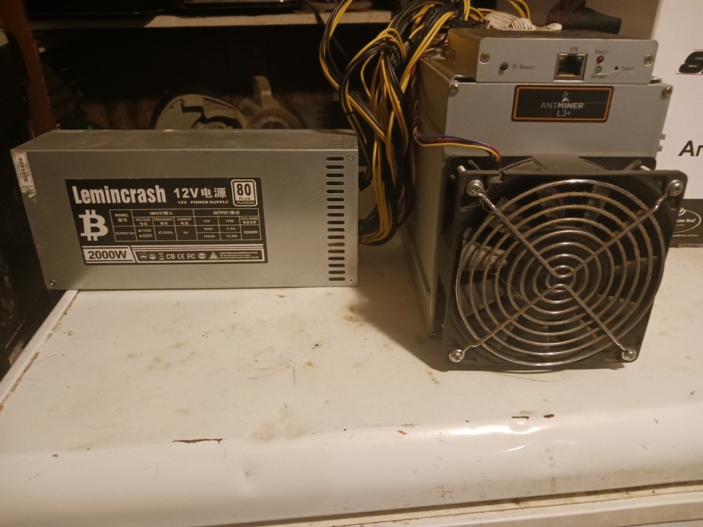 Bitmain Antminer L3+ (504Mh) Miner barely used.