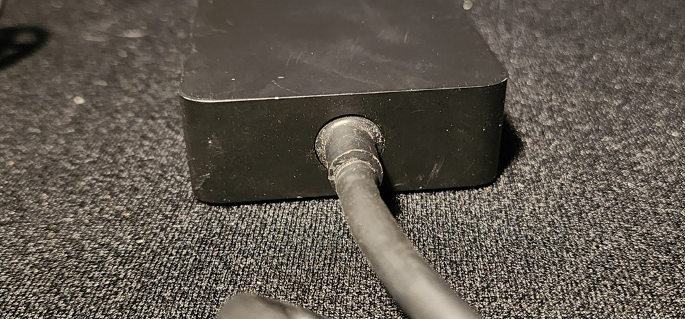 Surface Docking Station SH701