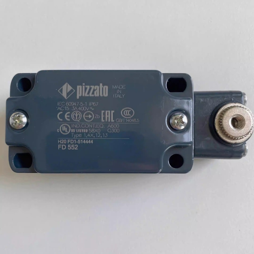 Pizzato Travel switch FD 552