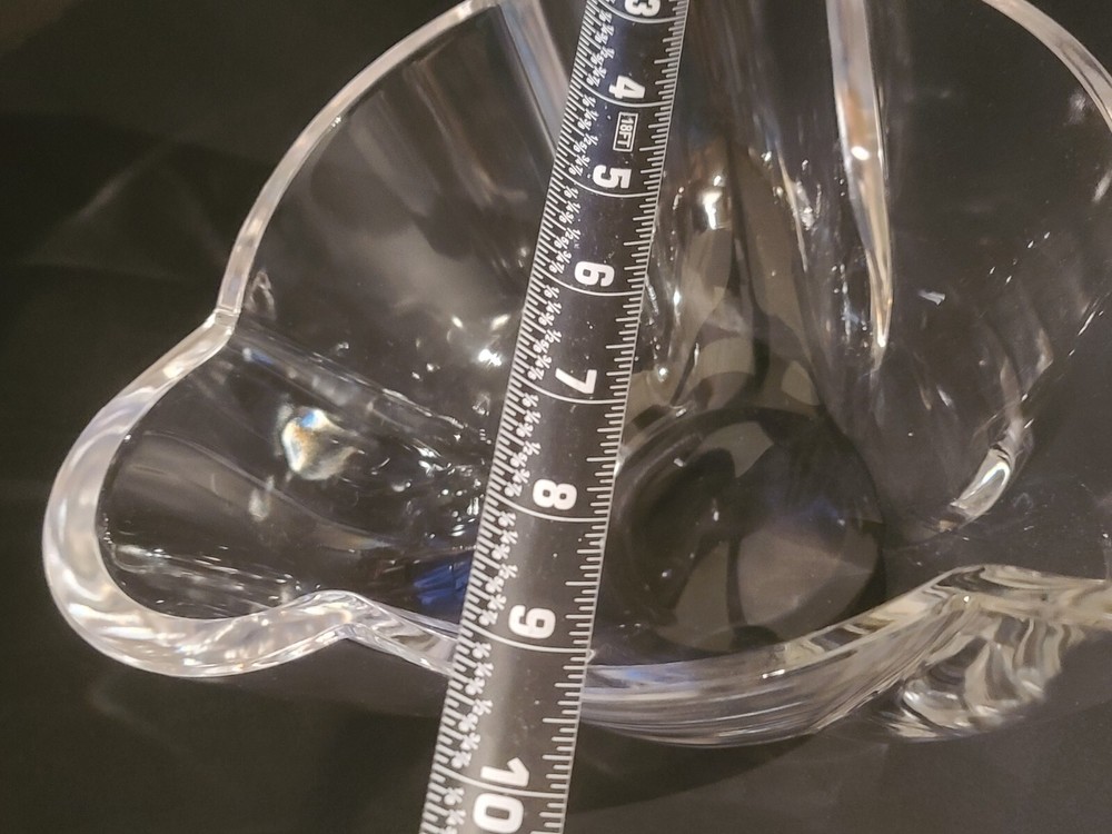THICK HEAVY GLASS 9" Mikasa Marquesa Triangle Ruffle Bowl Triangular