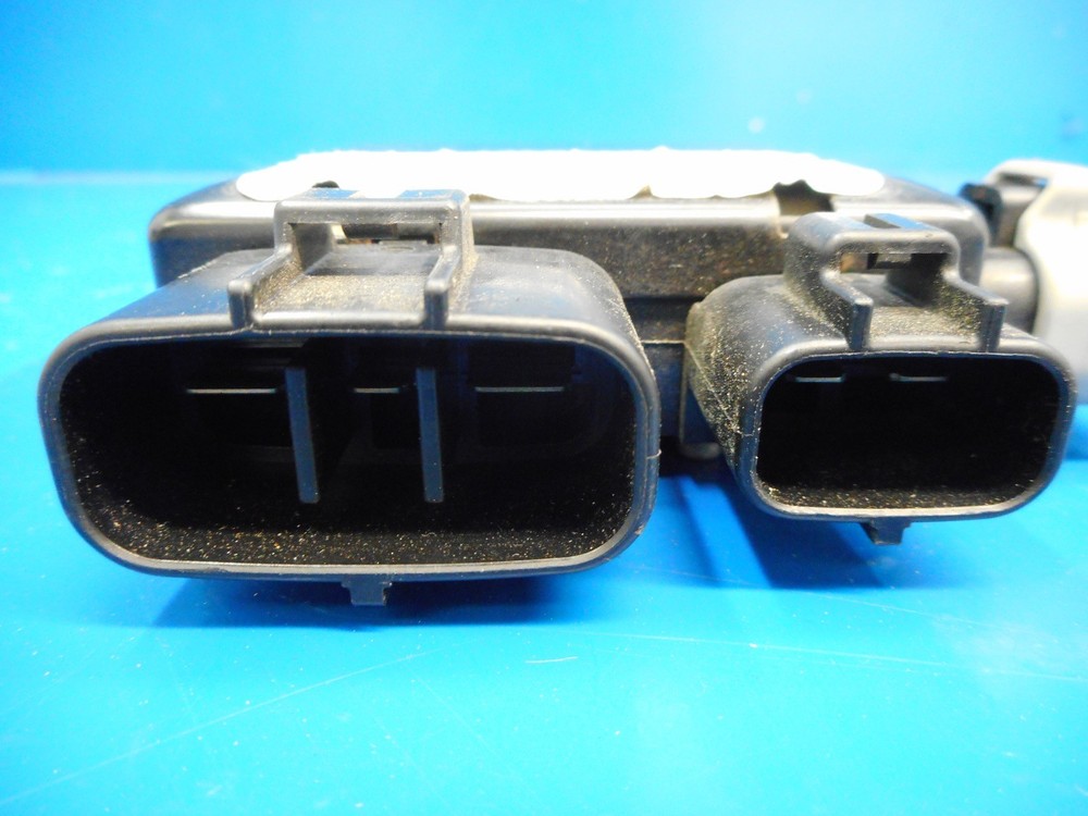 Tesla Model S (2012-2016) OEM Condenser Fan Controller Module Part# 6008953-00-B